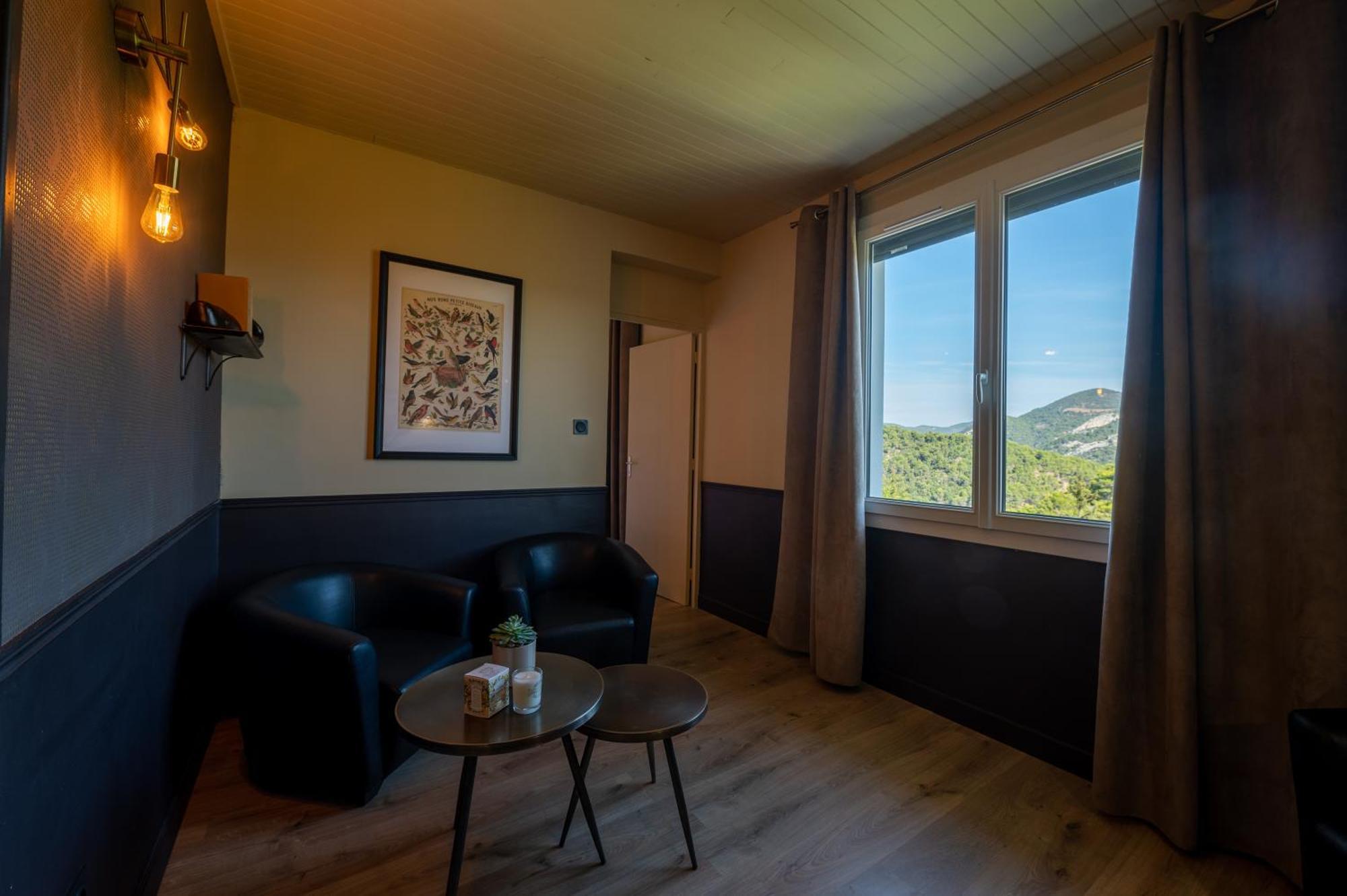 Logis Hotel Restaurant Le Plantevin Propiac Eksteriør bilde